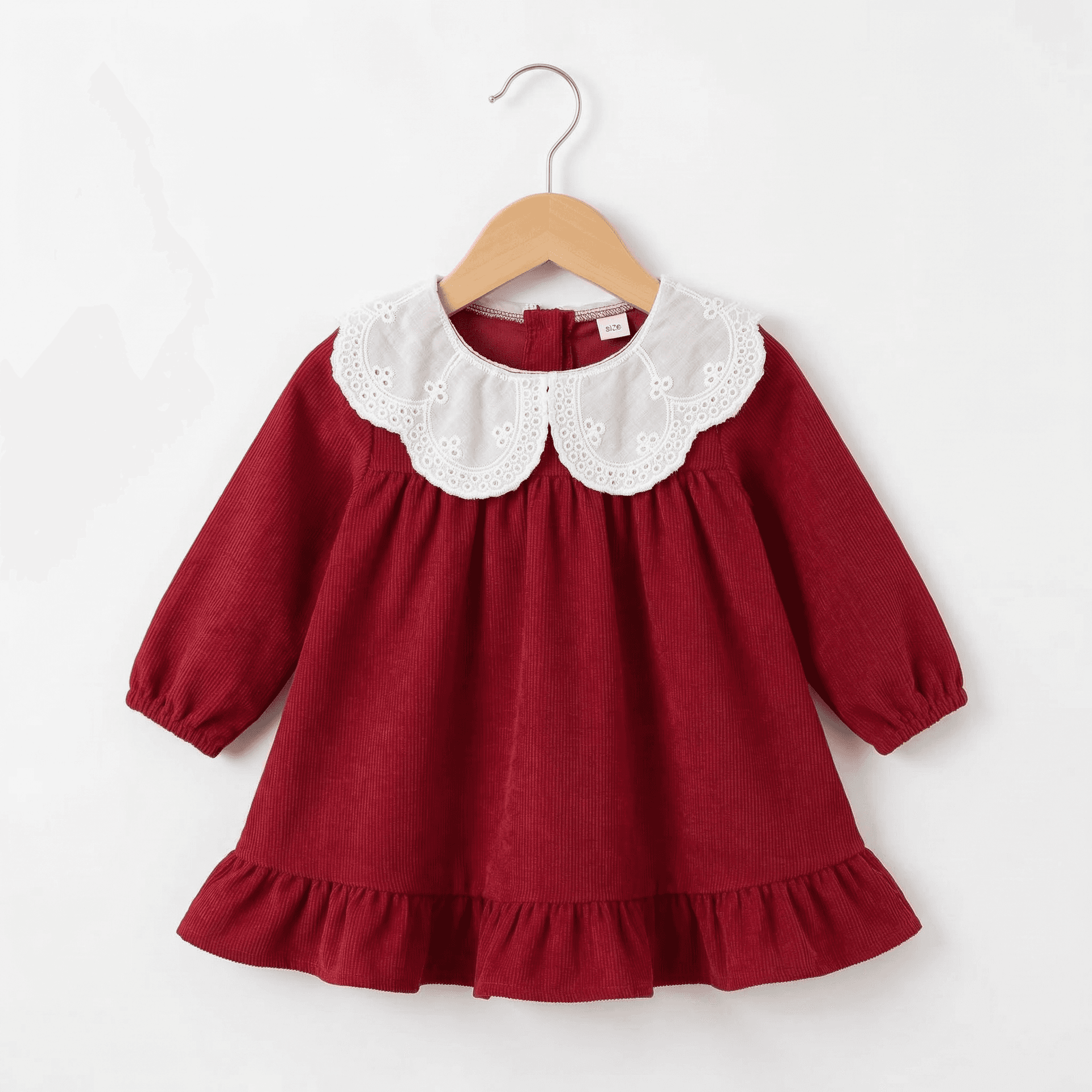 Vestido Rojo Cuello Encaje Blanco